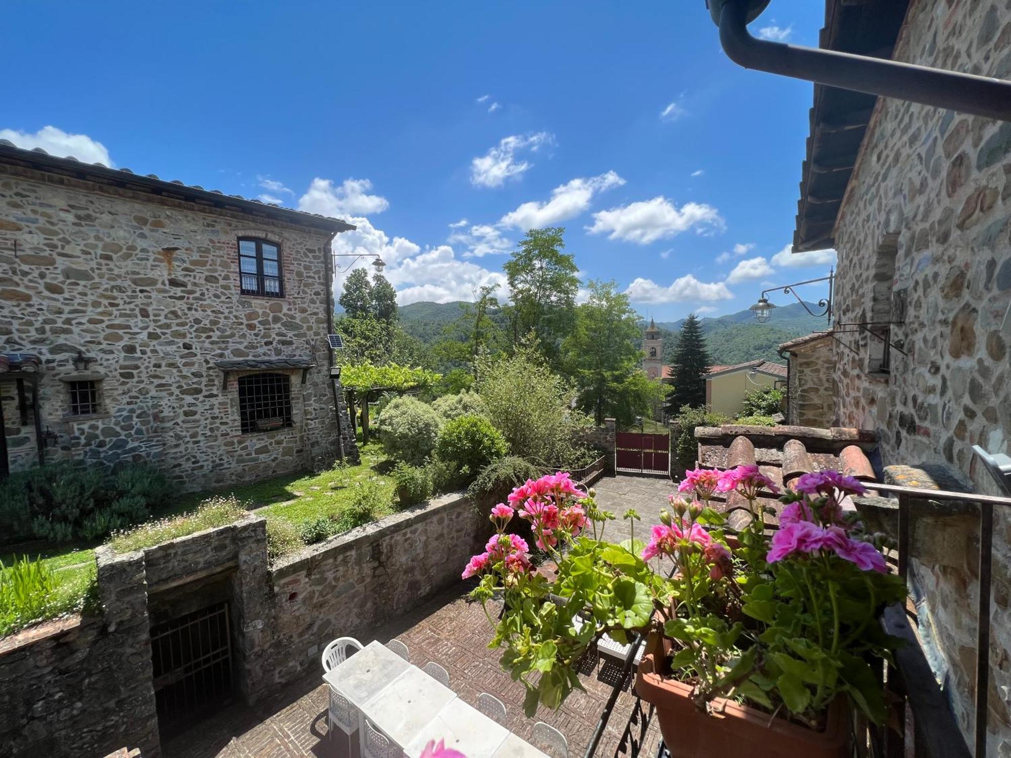 Podere Beatrice 20 Pax By Villasretreats Bardine di San Terenzo Экстерьер фото
